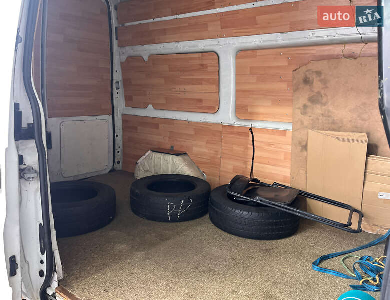 Вантажний фургон Ford Transit 2012 в Львові