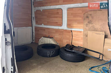Грузовой фургон Ford Transit 2012 в 