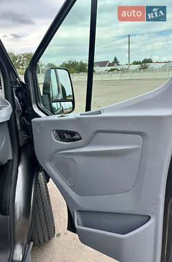 Вантажний фургон Ford Transit 2016 в 