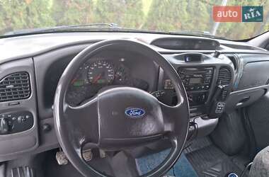 Грузопассажирский фургон Ford Transit 2005 в 