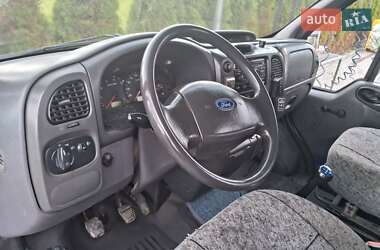 Грузопассажирский фургон Ford Transit 2005 в 