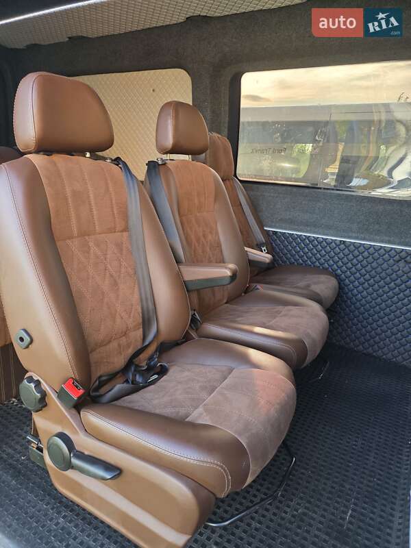 Микроавтобус Ford Transit 2017 в Заболотове