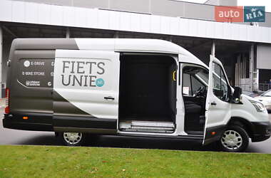 Вантажний фургон Ford Transit 2020 в 