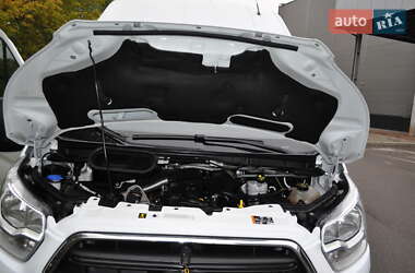 Вантажний фургон Ford Transit 2020 в 