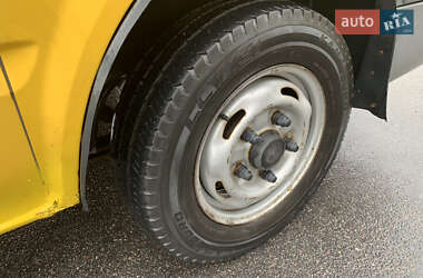 Вантажний фургон Ford Transit 2005 в 