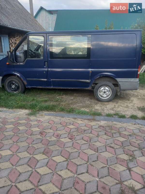 Грузопассажирский фургон Ford Transit 2003 в Сосновом