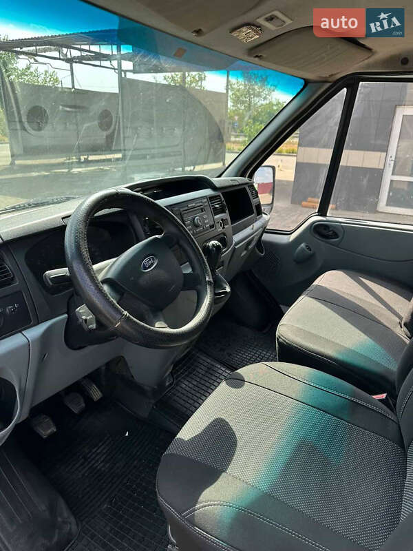 Микроавтобус грузовой (до 3,5т) Ford Transit 2006 в Одессе