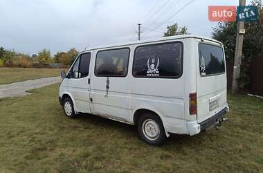Вантажопасажирський фургон Ford Transit 1986 в 