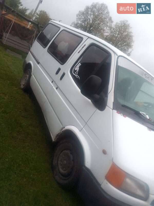 Микроавтобус Ford Transit 1996 в Черновцах