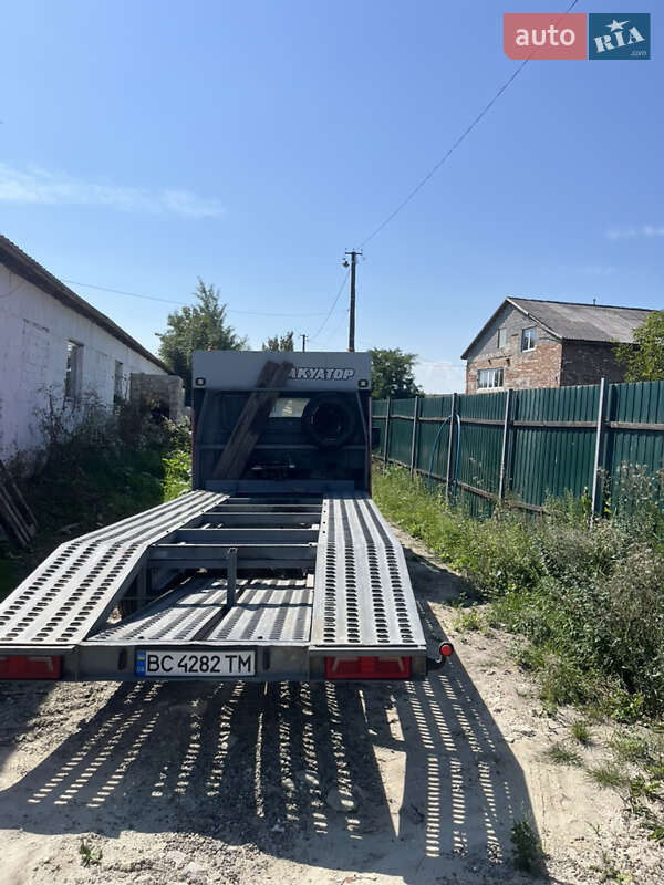 Евакуатор Ford Transit 2001 в Миколаєві