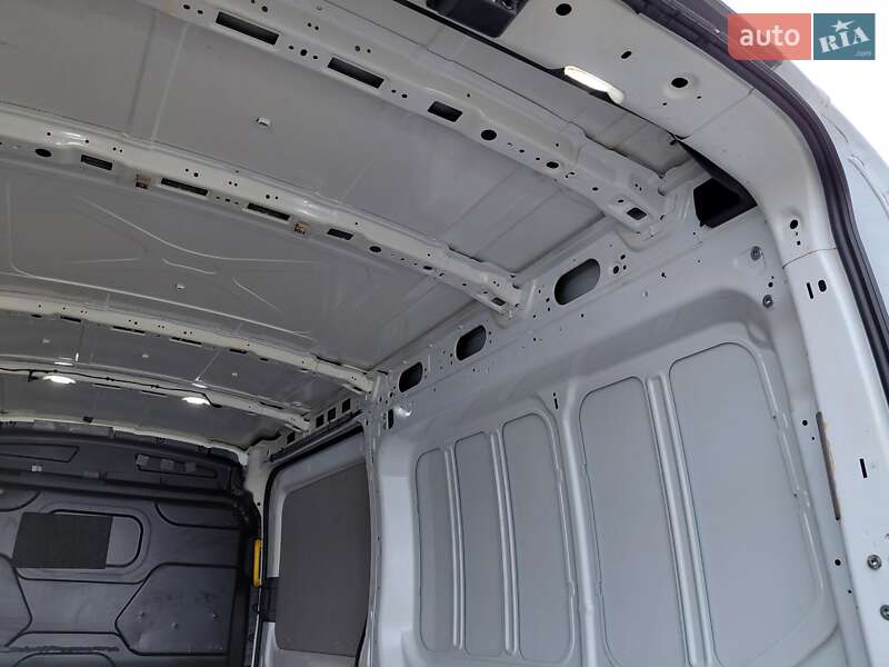 Вантажний фургон Ford Transit 2019 в Івано-Франківську