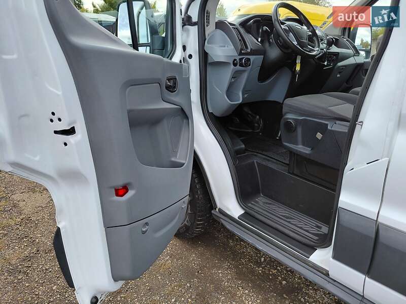 Вантажний фургон Ford Transit 2019 в Івано-Франківську