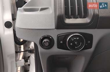 Вантажний фургон Ford Transit 2018 в 