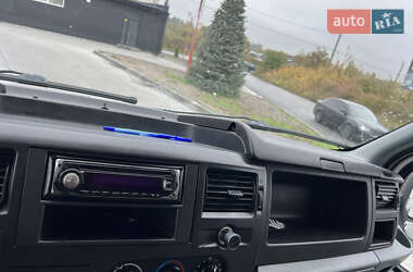 Грузовой фургон Ford Transit 2006 в 