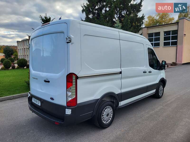 Грузовой фургон Ford Transit 2017 в Виннице