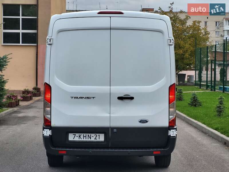 Грузовой фургон Ford Transit 2017 в Виннице