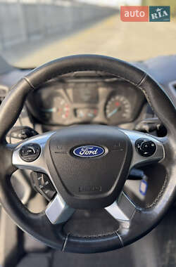 Вантажний фургон Ford Transit 2018 в 