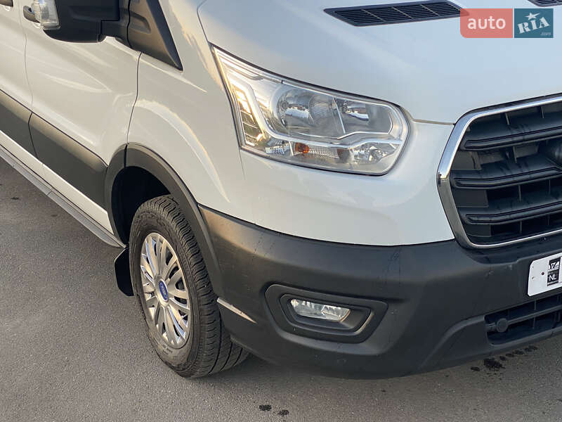Вантажний фургон Ford Transit 2020 в Ірпені