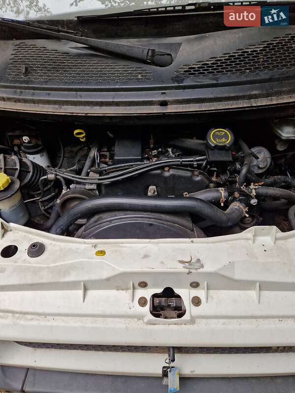 Микроавтобус грузовой (до 3,5т) Ford Transit 2005 в Днепре