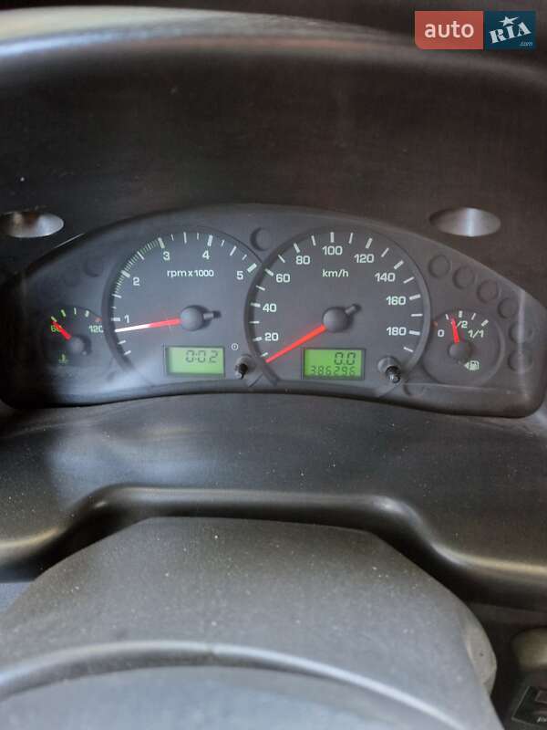 Микроавтобус грузовой (до 3,5т) Ford Transit 2005 в Днепре