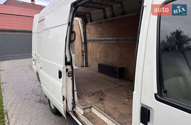 Вантажний фургон Ford Transit 2004 в  фото 12 Вантажний фургон Ford Transit 2004 в