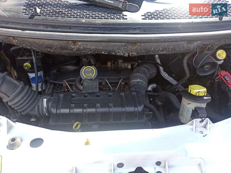 Микроавтобус Ford Transit 2005 в Киеве