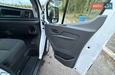 Грузовой фургон Ford Transit 2021 в 