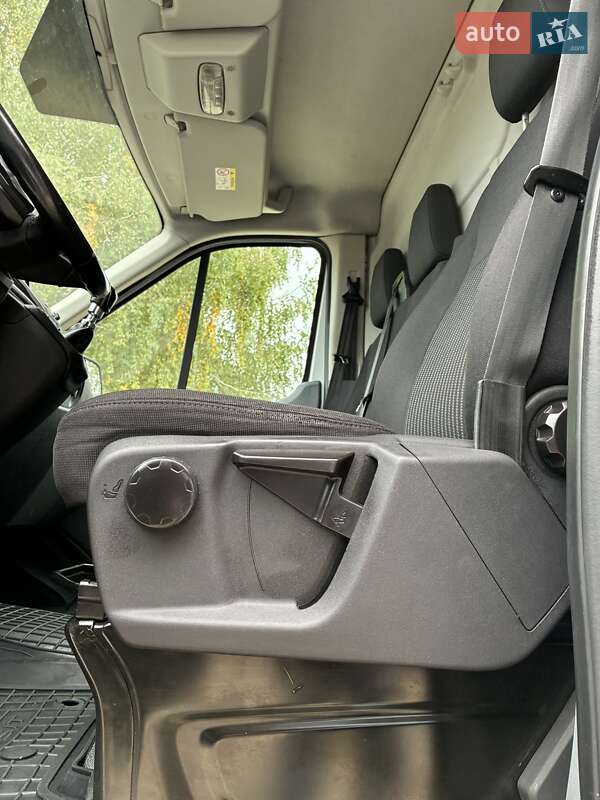 Мікроавтобус вантажний (до 3,5т) Ford Transit 2016 в Одесі