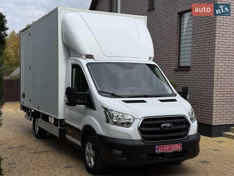 Вантажний фургон Ford Transit 2021 в Радивиліві