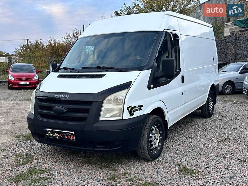 Ford Transit 2011