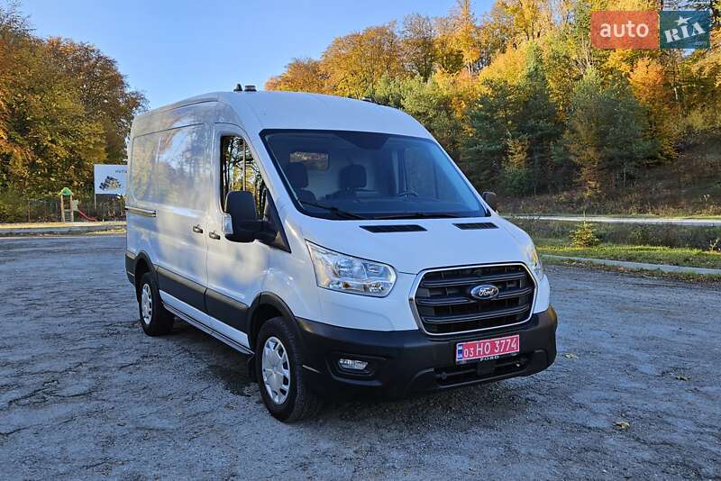 Вантажний фургон Ford Transit 2021 в 