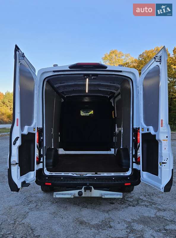 Грузовой фургон Ford Transit 2021 в Бережанах
