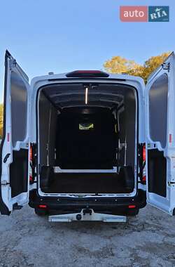 Вантажний фургон Ford Transit 2021 в 