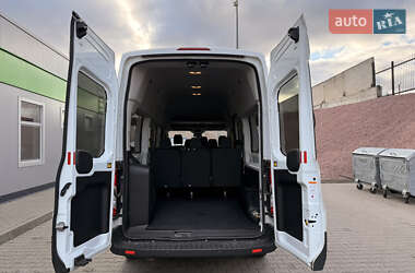 Микроавтобус Ford Transit 2017 в 