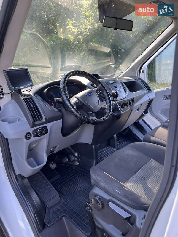 Грузовой фургон Ford Transit 2016 в Дунаевцах