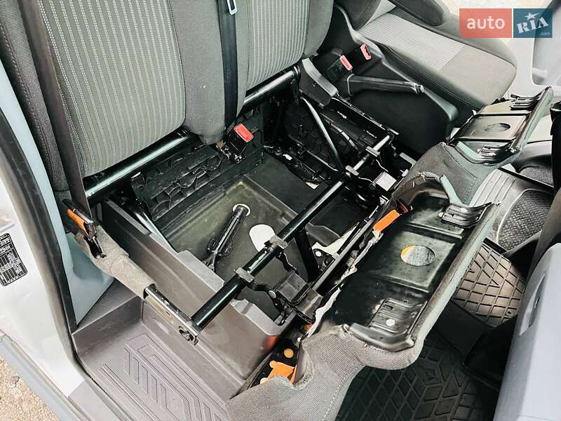 Борт Ford Transit 2015 в Кам'янському