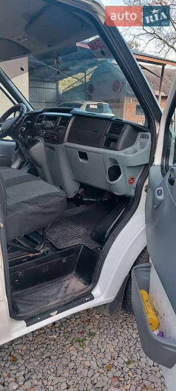 Вантажний фургон Ford Transit 2007 в Хотині фото 8 Вантажний фургон Ford Transit 2007 в Хотині