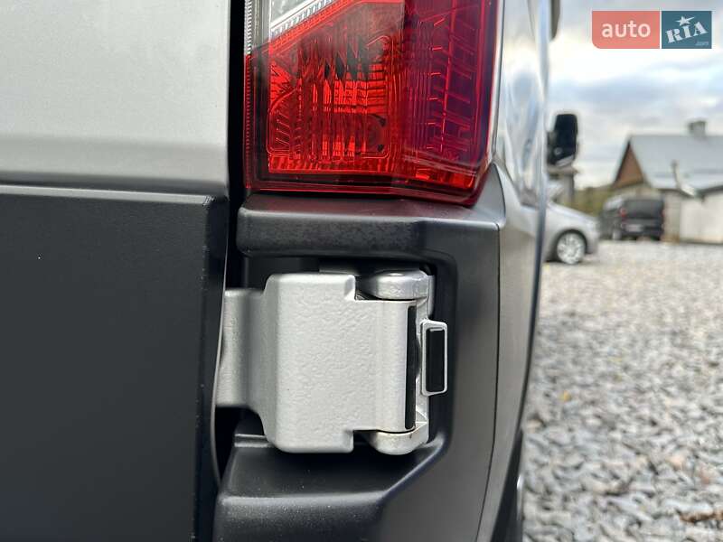 Грузовой фургон Ford Transit 2020 в Ровно