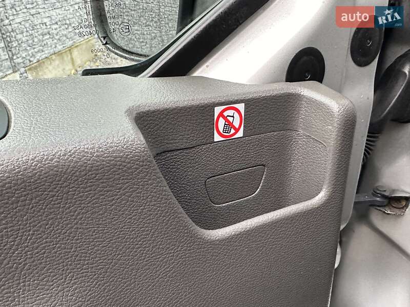 Грузовой фургон Ford Transit 2020 в Ровно