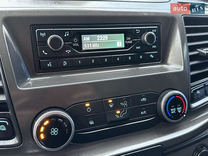 Грузовой фургон Ford Transit 2020 в Ровно