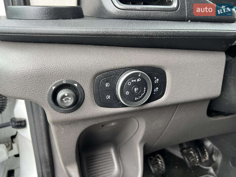 Грузовой фургон Ford Transit 2020 в Киеве