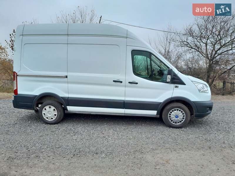 Вантажний фургон Ford Transit 2018 в Новоархангельську