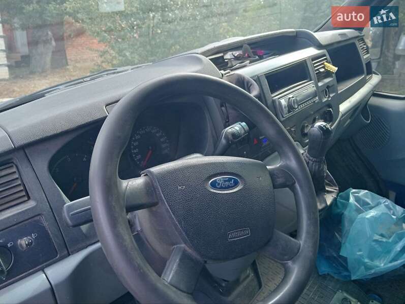 Грузовой фургон Ford Transit 2007 в Полтаве фото 3 Грузовой фургон Ford Transit 2007 в Полтаве