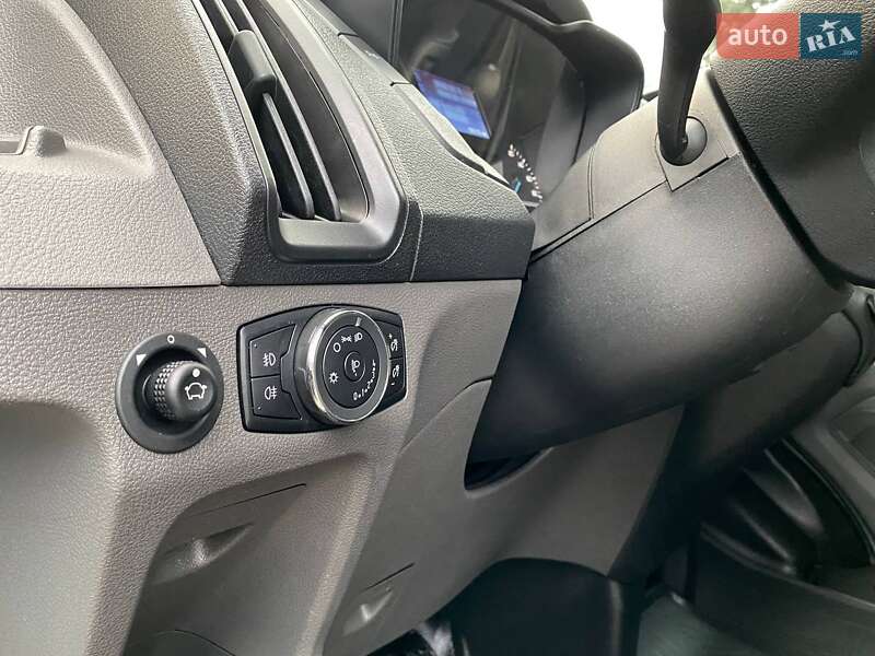 Вантажопасажирський фургон Ford Transit 2023 в Львові фото 13 Вантажопасажирський фургон Ford Transit 2023 в Львові
