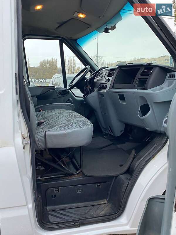 Грузовой фургон Ford Transit 2011 в Киеве