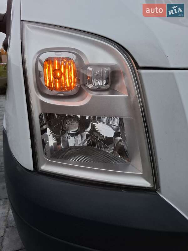 Минивэн Ford Transit 2009 в Черновцах