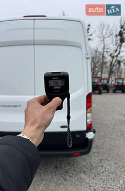 Вантажний фургон Ford Transit 2019 в Умані