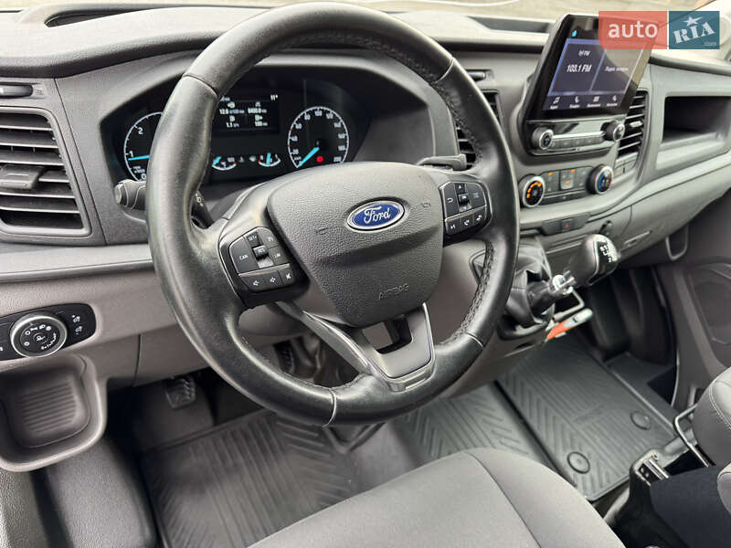 Вантажний фургон Ford Transit 2021 в Ірпені