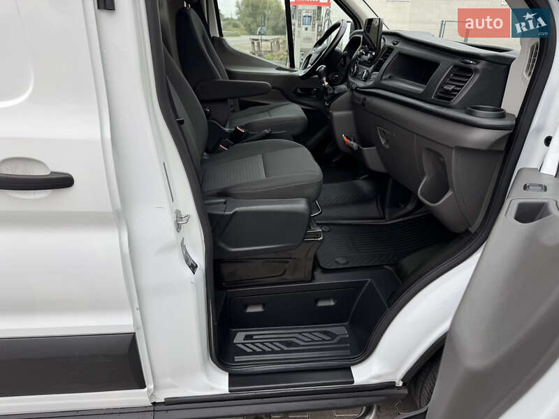 Вантажний фургон Ford Transit 2021 в Ірпені