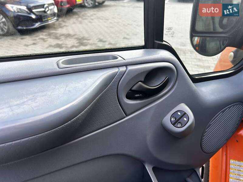 Мінівен Ford Transit 2011 в Чернівцях фото 8 Мінівен Ford Transit 2011 в Чернівцях
